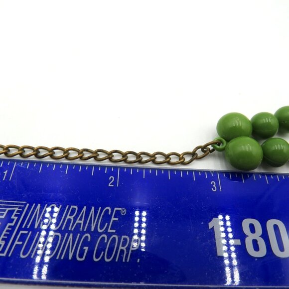 Vintage Molded Green Bead Double Strand Necklace 11" Choker Hook Chain Clasp - Picture 6 of 6